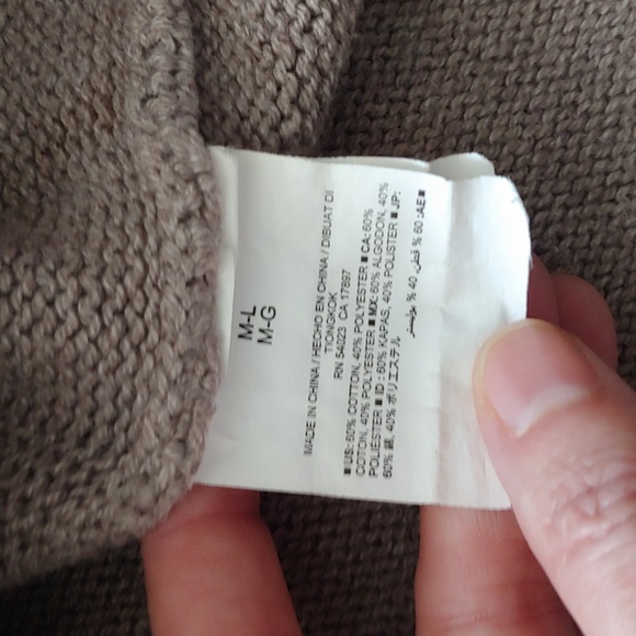 OLD NAVY SHORT SLEEVE COWL NECK BOXY SWEATER - Picture 6 of 8